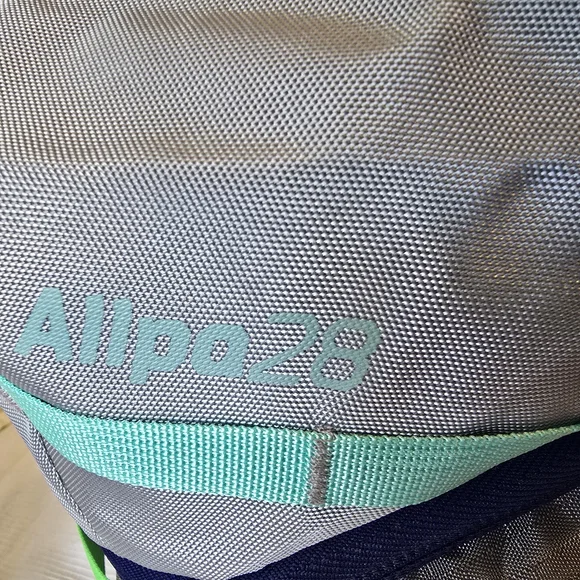 Cotopaxi Allpa 28 Travel Backpack – New With Tags Carry On Week Travel - Picture 10 of 12